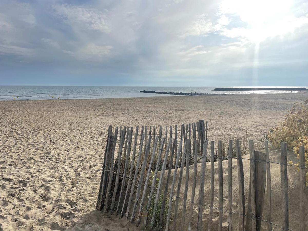 Studio Face A La Mer 4 Couchages - Gratuits Piscine Tennis Et Un Parking Prive Rare Et Tres Utile - Vue Magnifique Sur La Mer - Agreable En Toutes Saisons Ile Des Pecheurs - La Brigantine - Emplacement Et Vue Rares Au Cap D'Agde Kültér fotó